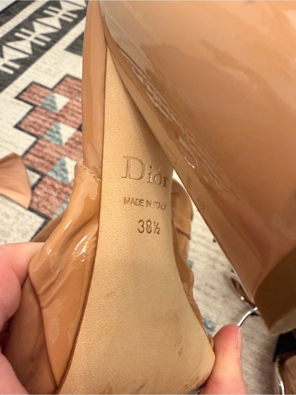 Christian Dior Conquest nude patent leather pointed-toe pumps - Picture 8 of 9
